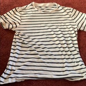 h and m striped tee size s